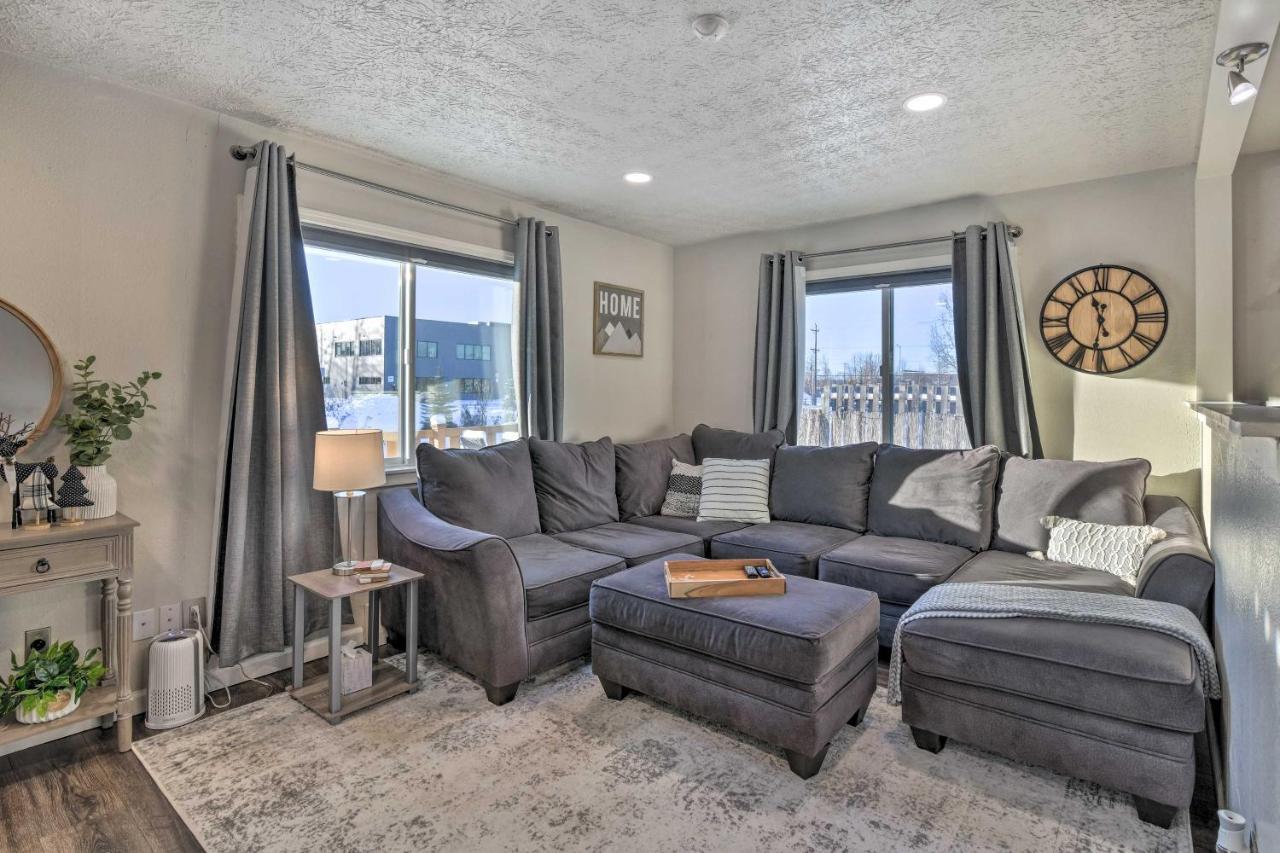 Updated Townhome Near Airport And Shopping! Anchorage Dış mekan fotoğraf
